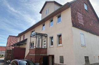 Einfamilienhaus kaufen in 34587 Felsberg, Felsberg - Sanierungsbedürftiges Einfamilienhaus mit Scheune in Felsberg