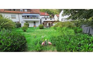 Doppelhaushälfte kaufen in ****** ******, 72574 Bad Urach, Bad Urach - Gepflegte Doppelhaushälfte als 2-Familienhaus mit großem Garten & Weitblick