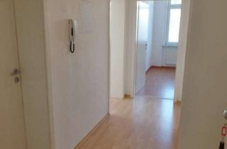Wohnung kaufen in 08468 Reichenbach, 2-Raum-Wohnung mit Balkon und Stellplatz