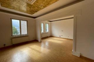 Wohnung kaufen in 90763 Südstadt, Elegante 2,5-Zimmer-Altbauwohnung mit Balkon in zentraler Lage von Fürth