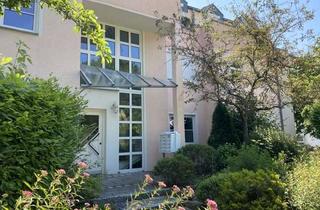 Wohnung kaufen in 88662 Überlingen, Absolut ruhig und schön gelegene 3-Zimmer-ETW mit Terrasse bei Schloß Rauenstein!