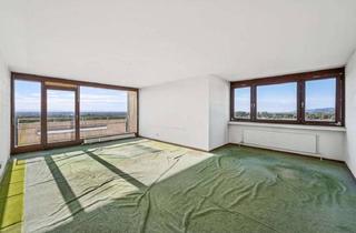 Wohnung kaufen in 69168 Wiesloch, Großzügige 4-Zimmer-Wohnung mit zwei Loggien, Aufzug und Stellplatz zur Modernisierung