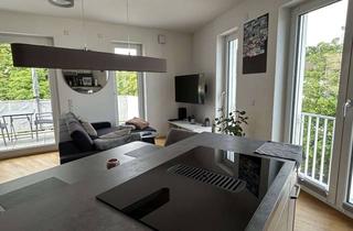 Wohnung mieten in 82515 Wolfratshausen, Modernes Wohnen mit Bergblick – vollmöbliertes 2-Zimmer-Apartment mit Balkon in neuwertigem Zustand
