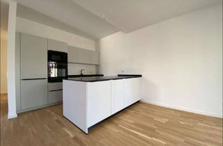 Wohnung mieten in 63739 Aschaffenburg, 3 - Zimmer Wohnung im Dachgeschoss mit EBK und Blick ins Grüne!