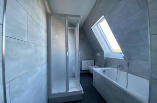 Wohnung mieten in Osterweihstr 19, 08056 Zwickau, Schöne 4 Raum DG Wohnung mit EBK & Terrasse