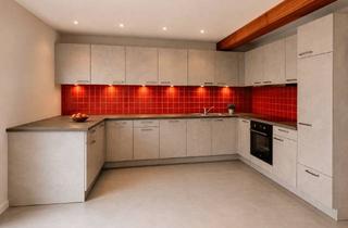 Wohnung mieten in 88662 Überlingen, Renovierte 4-Zimmer-Wohnung mit Balkon und Einbauküche in der Überlinger Altstadt