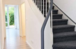 Wohnung mieten in 12107 Berlin, Reihenhaus - Wohnen mit Charakter: 4-Zimmer-Wohnung in Berlin-Mariendorf