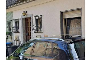 Wohnung mieten in Altenhof, 57074 Siegen, 2,5 Zimmer Wohnung mit schönen Garten Nähe Oberen Schloß in Siegen