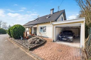 Wohnung mieten in Zum Obersten Hof, 51580 Reichshof, Moderne 3-Zimmer-Dachgeschosswohnung mit großzügigem Balkon, Garage und Stellplatz