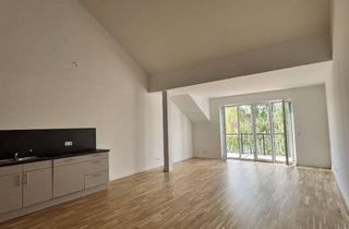 Wohnung mieten in Mittelfeldring, 15344 Strausberg, *HERRLICHE* 3-Zimmer-Dachgeschosswohnung mit Balkon & großzügiger Terrasse*