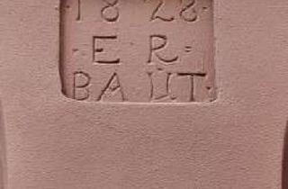 Wohnung mieten in Frankfurter Straße 12, 61118 Bad Vilbel, Wohnen im Baudenkmal: komplett sanierte 3-Zimmer-Altbauwohnung mit Rundbogenfenstern in Bad Vilbel