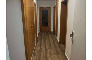 Wohnung mieten in Geschwister-Scholl-Straße 45, 73732 Esslingen, 3er WG - Zimmer-Wohnung in Esslingen am Neckar