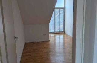 Wohnung mieten in Lentinger Straße 31, 85092 Kösching, Sonnige 3-Zimme Dachgeschoss Wohnung in Kösching