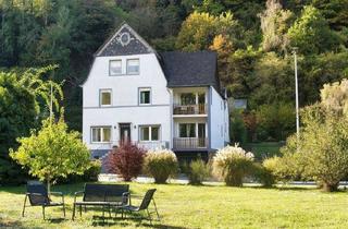 Haus kaufen in 56859 Alf, Moselblick inklusive – Anwesen mit 4 Wohneinheiten auf ca. 1.294 m² Grundstück