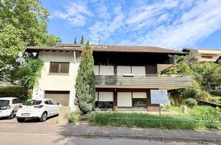 Haus kaufen in 76532 Weststadt, Zweifamilienhaus in Hanglage mit ca. 238 m² Wohnfläche in Baden-Baden