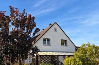 Haus kaufen in 35096 Weimar, Helles Ein- / Zweifamilienhaus in ruhiger Lage und guter Infrastruktur