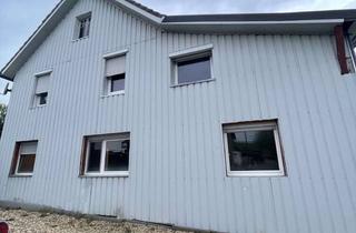 Einfamilienhaus kaufen in 42499 Hückeswagen, Sanierungsobjekt mit Wasserschaden – Einfamilienhaus mit Halle auf 700 m² Grundstück