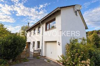 Einfamilienhaus kaufen in 57072 Siegen, Einfamilienhaus mit Entwicklungspotenzial in Siegen-Achenbach