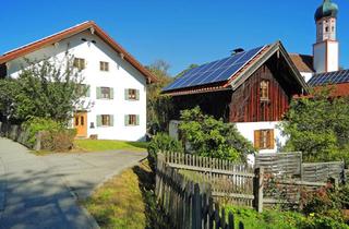 Haus kaufen in 82449 Uffing, Historisches Bauernanwesen am Staffelsee – Haupthaus, Tenne & Ferienhaus direkt an der Ach