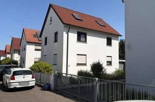 Haus kaufen in 71679 Asperg, Zweifamilienhaus in ruhiger, gewachsener Lage von Asperg