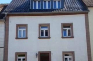 Haus mieten in Schwammertstraße 14, 54589 Stadtkyll, Charmantes Einfamilienhaus mit Balkon und großzügigem Studio