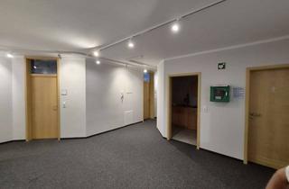 Büro zu mieten in Friedrichhofener Str. 1R, 85049 Friedrichshofen, Funktionale Praxis - oder Bürofläche in Ingolstadt: Friedrichshofen