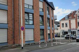 Wohnung kaufen in 50226 Frechen, Schöne EG-Wohnung mit drei Zimmern provisionsfrei inkl. Garage zum Kauf in Frechen