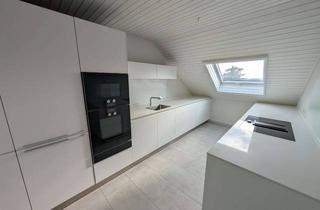 Wohnung kaufen in 68535 Edingen-Neckarhausen, Großzügige 4-Zimmer-Maisonette mit ausgebautem Spitzboden und Blick ins Grüne