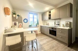 Wohnung mieten in 33790 Halle, Hochwertig ausgestattetes Single-Apartment mit Balkon - Villa in zentraler Lage von Halle