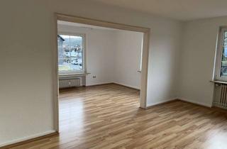 Wohnung mieten in Brüderweg 221, 57074 Siegen, Schöne großzügige Wohnung mit Balkon in Kaan-Marienborn