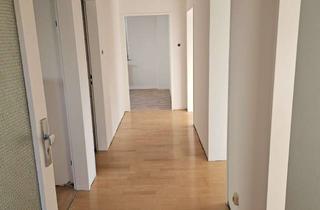 Wohnung mieten in Zennweg, 90587 Veitsbronn, Wohnen mit Charakter: 3,5-Zimmer-Wohnung in Veitsbronn