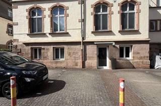 Garagen mieten in Auf Der Weide 22, 35037 Marburg, Außenstellplatz in zentraler Lage im Südviertel von Marburg