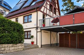 Haus kaufen in 71394 Kernen, Charaktervolles Fachwerkhaus mit zwei Einheiten, offenem Dachgeschoss, Galerie und großem Balkon in