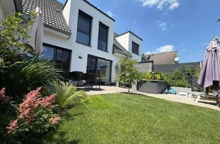 Haus mieten in 63762 Großostheim, * seit 1992 IMMO-ZAHN * neuwertiges Exklusives RMH mit 5 Zimmer, gr. Terrasse, kl.Garten, 2 STP *