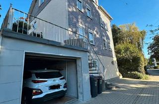 Haus kaufen in 57080 Siegen, Siegen - Zweifamilienhaus in Siegen-Eiserfeld - provisionsfrei