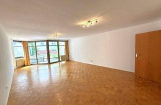 Wohnung kaufen in Pleicherwall 12, 97070 Würzburg, Bezugsfreie Citywohnung mit Balkon, TG-Stellplatz und Aufzug