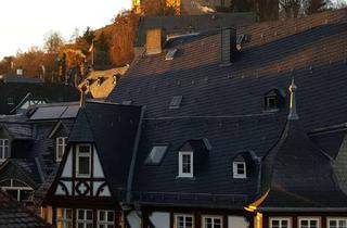 Wohnung kaufen in 35037 Marburg, Helle 2-Zimmer-Dachgeschoss-Wohnung im Herzen der Marburger Oberstadt