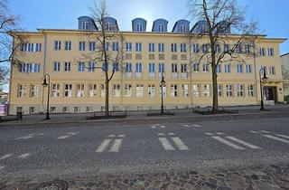 Wohnung mieten in 16259 Bad Freienwalde, 5-Zimmer-Wohnung mit Aufzug und Balkon im Denkmal – Erstbezug nach Sanierung