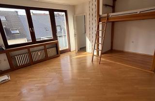 Wohnung mieten in Nohlstr. 51, 46045 Altstadt-Mitte, gepflegte 1,5-Raum-Wohnung mit Balkon und Einbauküche auf ca. 33 m² zu vermieten