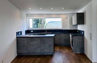 Wohnung mieten in Alfred-Ulrich-Straße 23, 71711 Steinheim, Lichtdurchflutete Wohnung mit Fernblick
