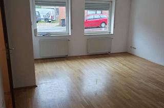 Wohnung mieten in Ulhahaus 22, 52379 Langerwehe, Wohnen mit Charakter: Drei-Zimmer-Wohnung im Erdgeschoss in Langerwehe