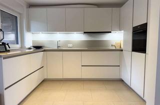 Wohnung mieten in Macherscheider Straße 22, 41468 Neuss, Befristet & voll möbliert: 90 m² EG mit großer Terrasse, eigenem Garten & 2 Stellplätzen