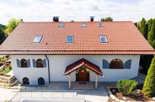 Villa kaufen in Riverastr., 85570 Ottenhofen, Außergewöhnliche Landhausvilla mit liebevoll gestaltetem Traumgarten, provisionsfrei