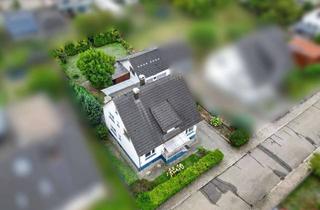 Haus kaufen in 76461 Muggensturm, Zweifamilienhaus mit großem Grundstück & viel Potenzial zur individuellen Gestaltung in Muggensturm