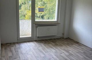 Wohnung mieten in Straße Der Jugend 14, 19230 Hagenow, Wir renovieren - 2 Zimmer Wohnung auf dem Kietz