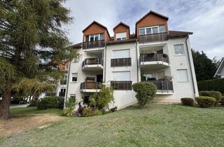 Wohnung kaufen in Auf Dem Scheitberg 41, 07589 Bocka, Attraktive vermietete Wohnung mit Terrasse und Carport