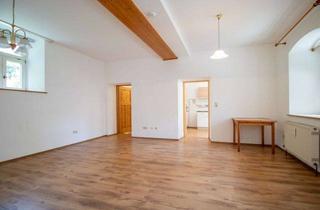 Wohnung mieten in 95346 Stadtsteinach, VERMIETUNG: Gemütliches 1-Zimmer-Apartment in Historischem Haus in Stadtsteinach.