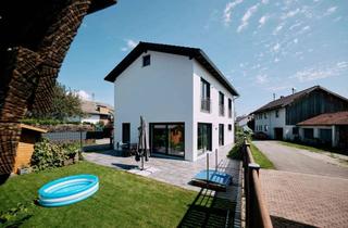 Haus mieten in 83052 Bruckmühl, Einfamilienhaus KfW 40+PV-Anlage mit guter Anbindung zur Autobahn
