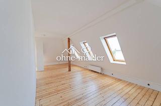 Wohnung kaufen in 23554 Lübeck, Altbau-Charme trifft Atelier-Flair: 110m² große 4‑Z-DG mit neuer EBK und Gartennutzung