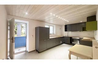 Wohnung mieten in Greifenklaustraße 10, 96182 Reckendorf, Große 2-Zimmer-Wohnung mit neuer Einbauküche & eigenem Eingang - ab sofort